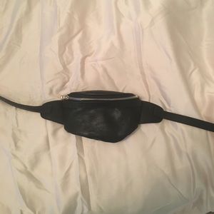 black fanny pack